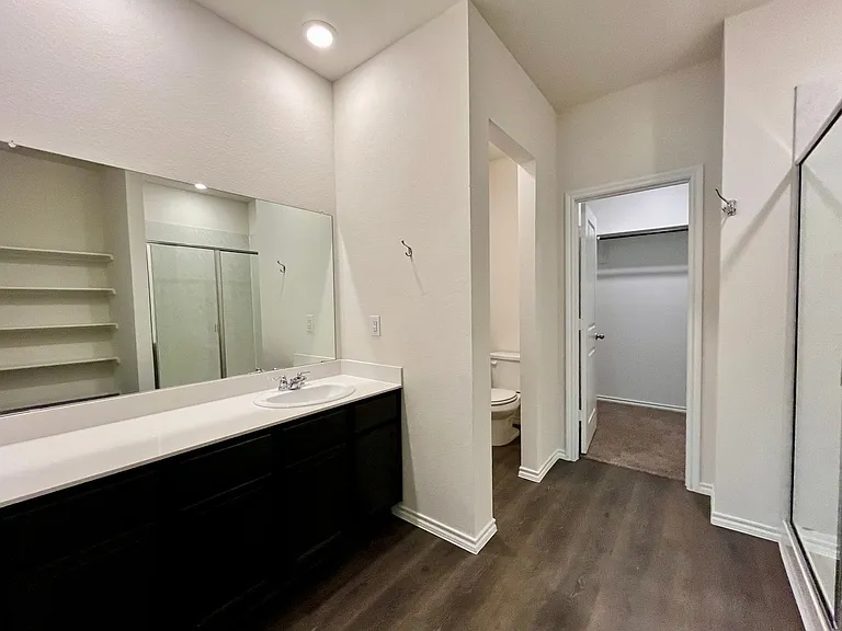 2304 Lattimore St — Photo 12