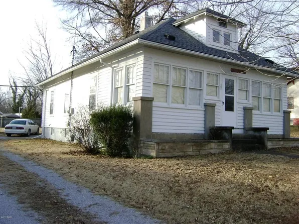 409 S Main St, Jonesboro, IL 62952