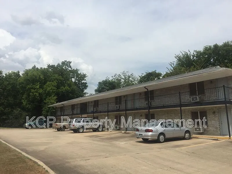 1007 Cedar St #12