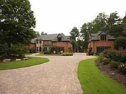 2nd image of 515 Heards Ferry Rd