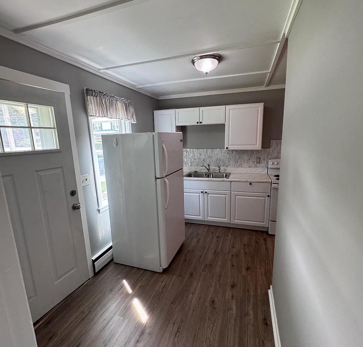 349 Safford St — Photo 1
