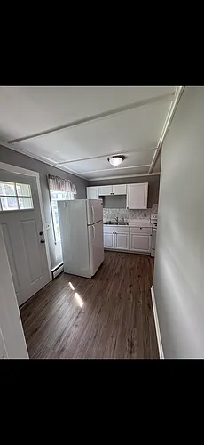 349 Safford St #3 Photo 1