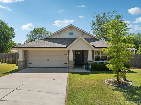 1922 N Kenosha Ct E, Tulsa, OK 74106