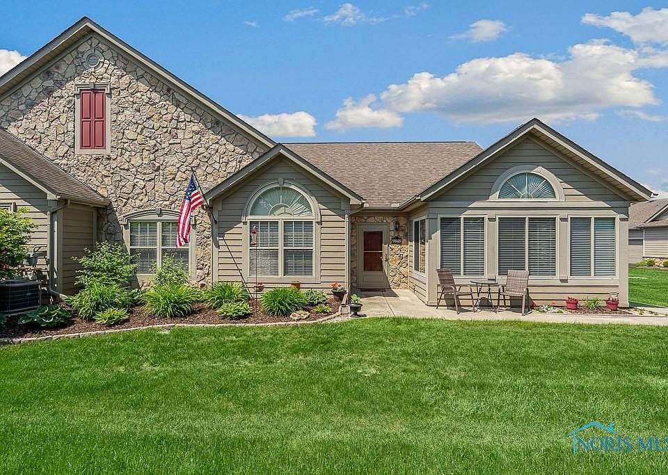 1st image of 9848 Connor Lake Cir