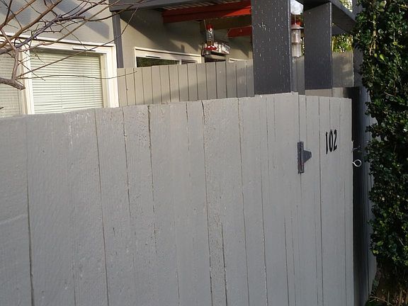 3rd image of 2907 NE 52nd St #102