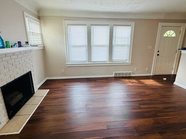 1007 Premont Ave — Photo 42