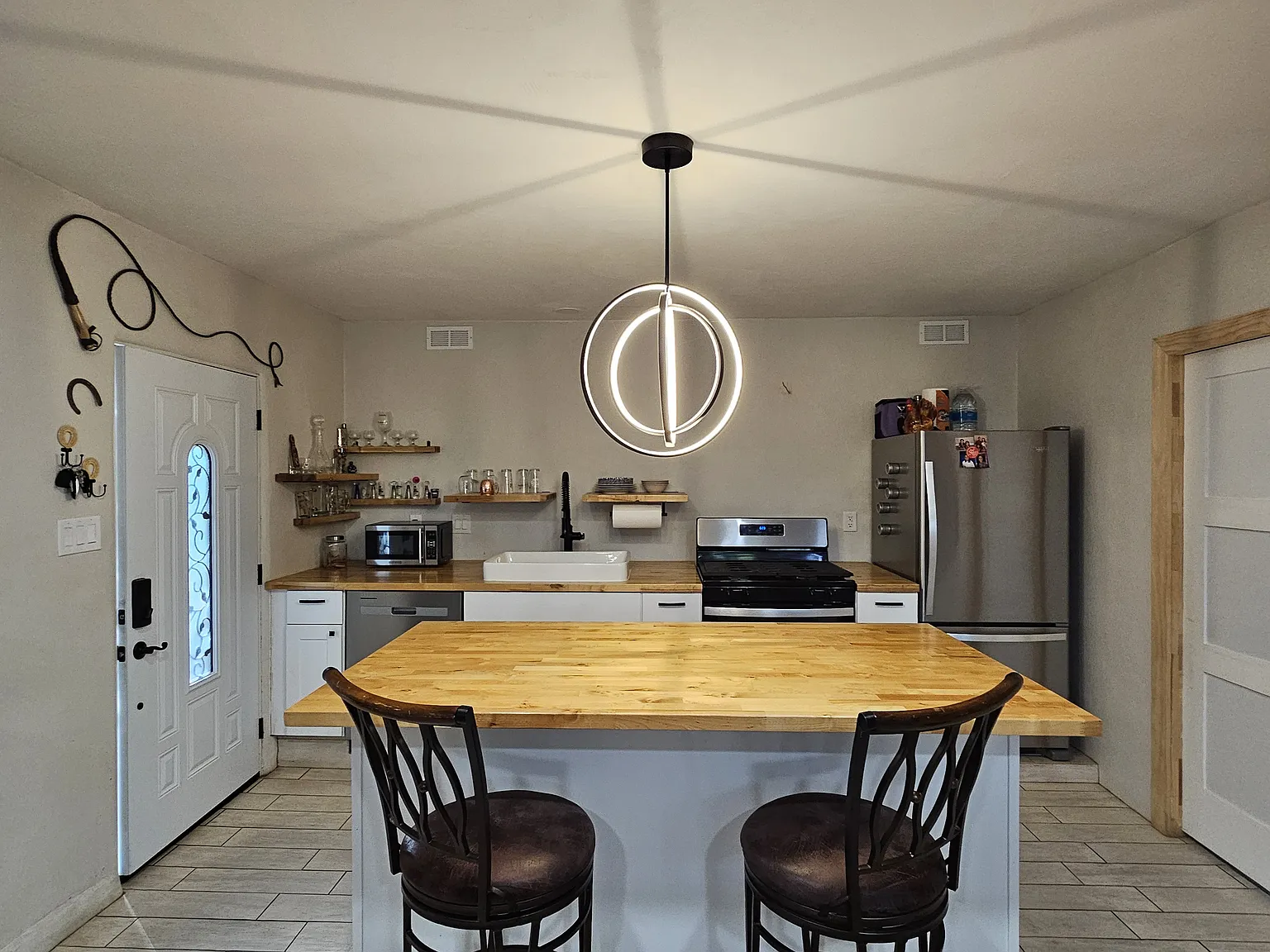 1 bed, 430 sqft, $1,700 — Photo 2