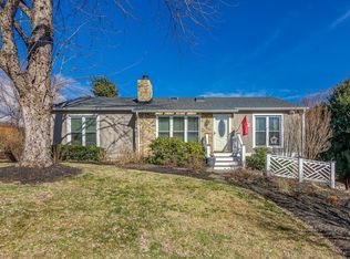 6729 Peach Tree Cir, Roanoke, VA 24018