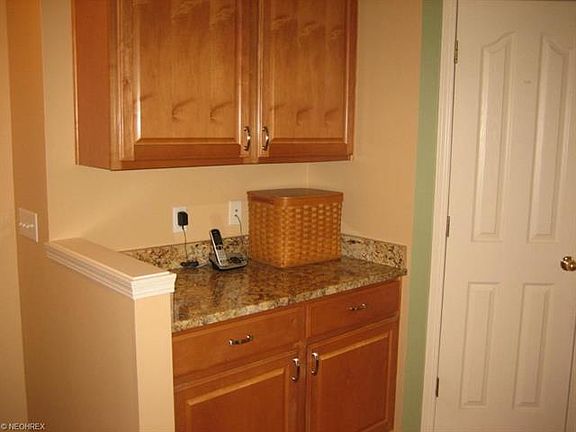 3rd image of 27182 Perry Cir