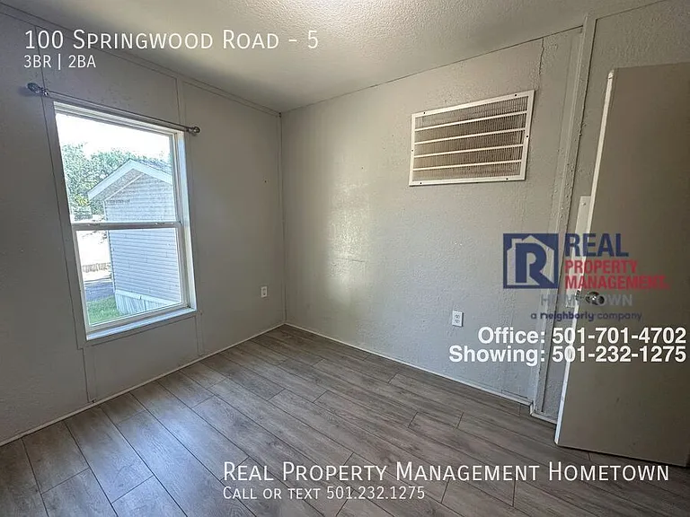 100 Springwood Rd #5 — Photo 11