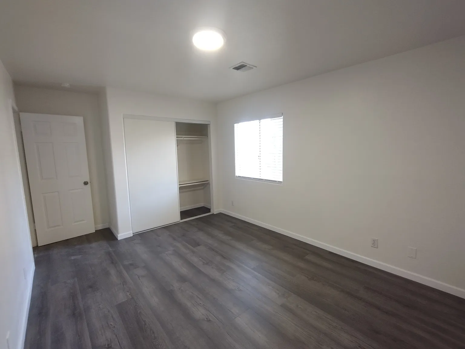 3 bed, 1314 sqft, $3,450 — Photo 4