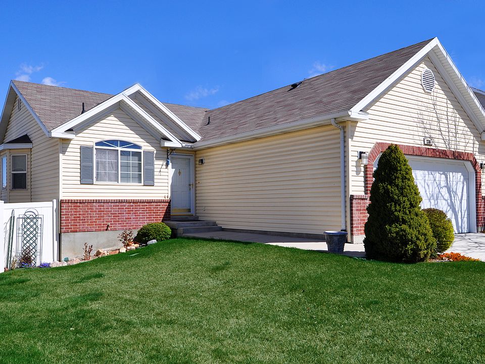 1st image of 238 W Beverlee Ann Dr