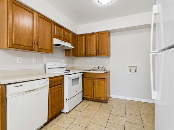 1324 Selden Ave