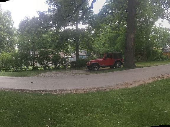 Front, Panoramic full.