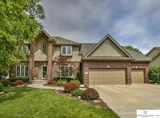 17522 Riggs St, Omaha, NE 68135