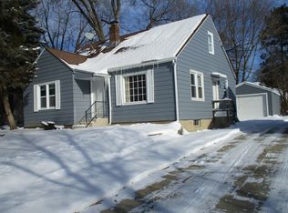 1710 Oregon Ave, Rockford, IL 61108