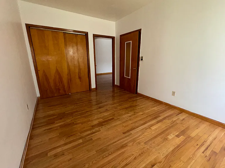 442 Ridge Rd #1R — Photo 8