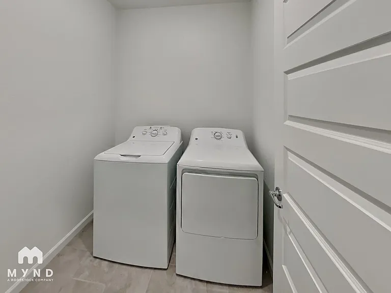 1688 Bullock Dr — Photo 20
