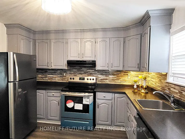 79 Ellington Dr #MAIN 2ND — Photo 3