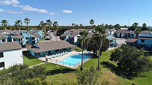 Land's End Apartments Photo 1