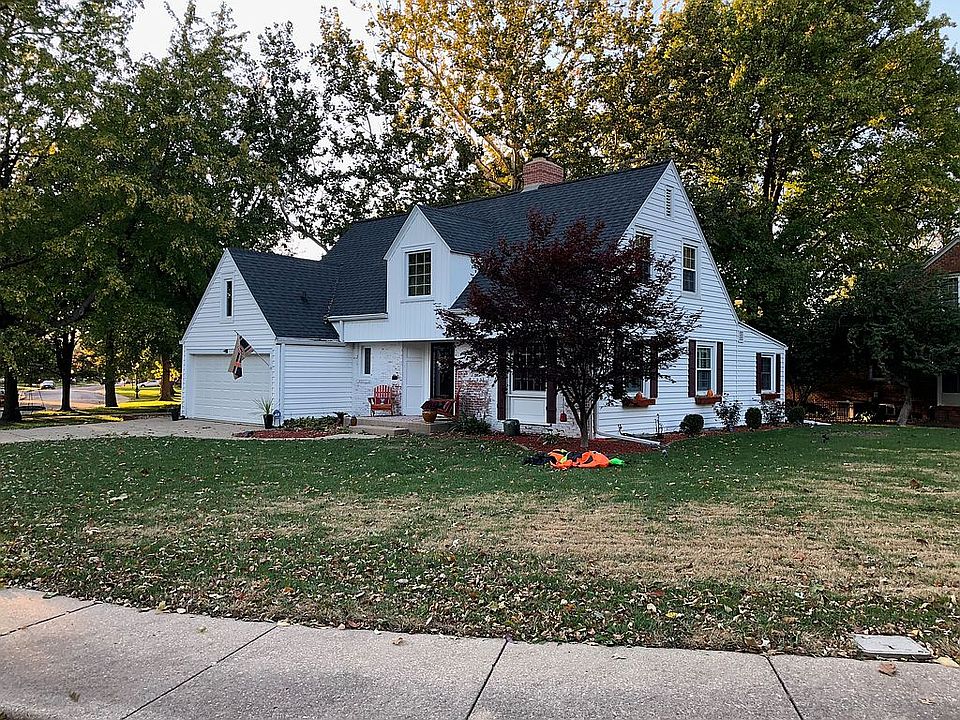 1st image of 901 W Stratford Dr