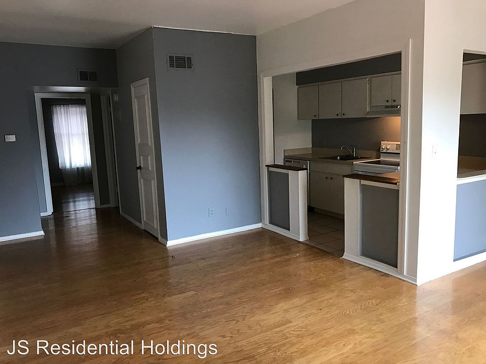 1st image of 115 S Lois Ave APT 210