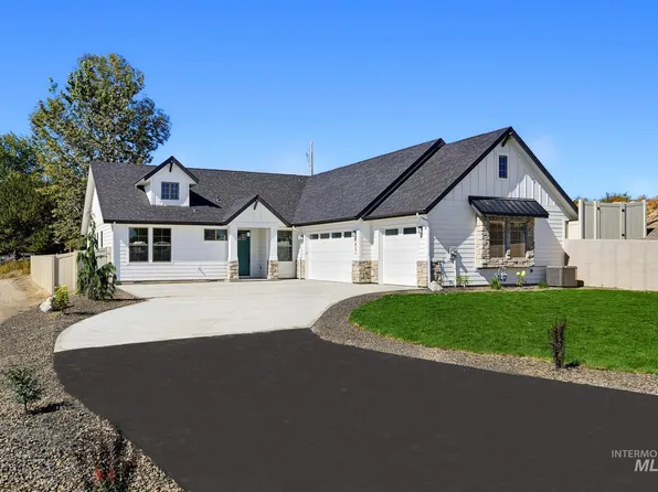 1837 N Black Elm Ln, Star, ID 83669