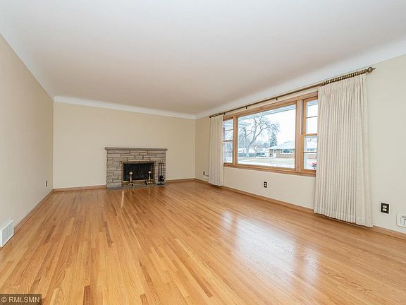 3rd image of 7608 Oakland Ave S