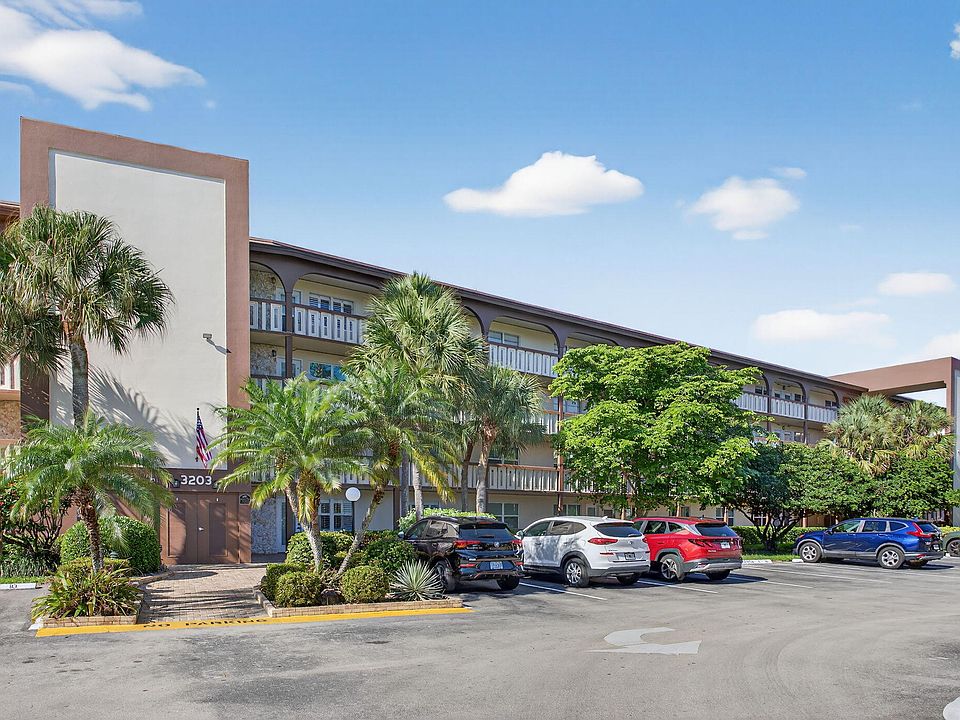 1st image of 3203 Portofino Pt #L4