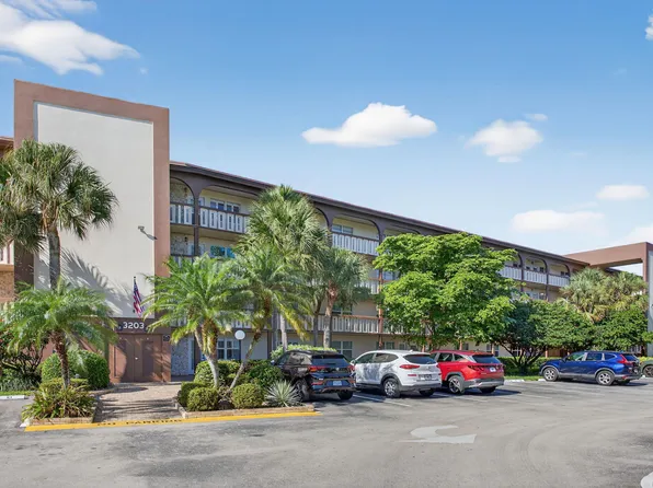 3203 Portofino Pt #L4, Coconut Creek, FL 33066