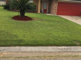 5224 Faulkner Dr, Darrow, LA 70725