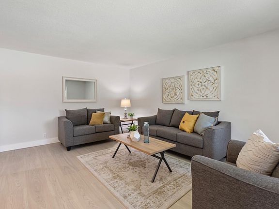 5th image of 748 Los Huecos Dr