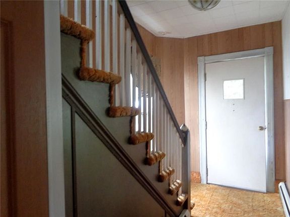 5th image of 9 Pardee St