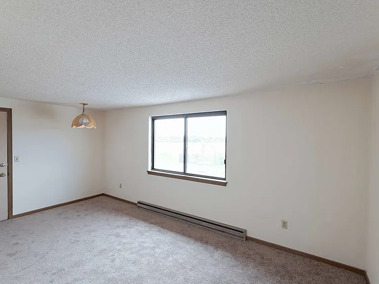 Maplewood Apartments — Photo 38