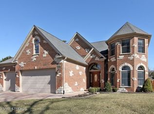 1910 Winston Ln, Schaumburg, IL 60193