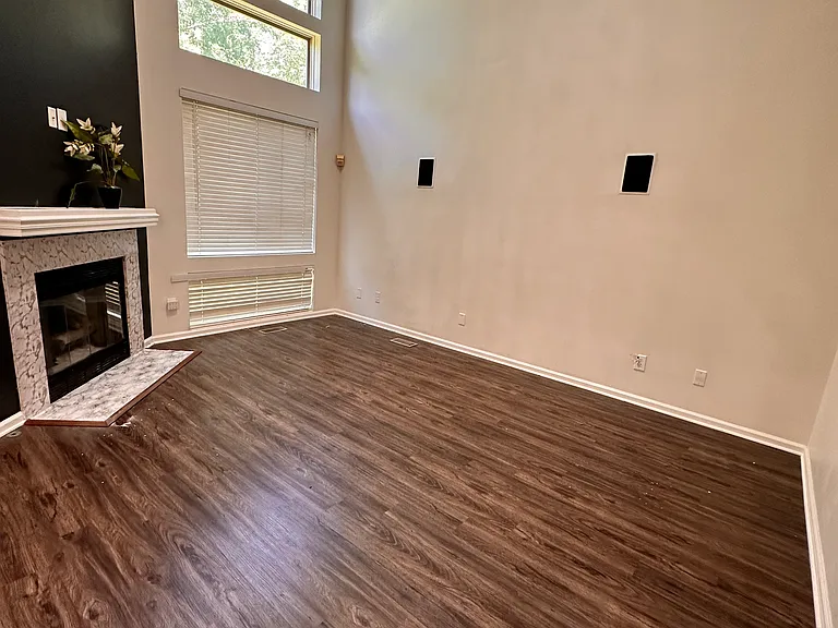 2355 Coyote Creek Dr — Photo 4