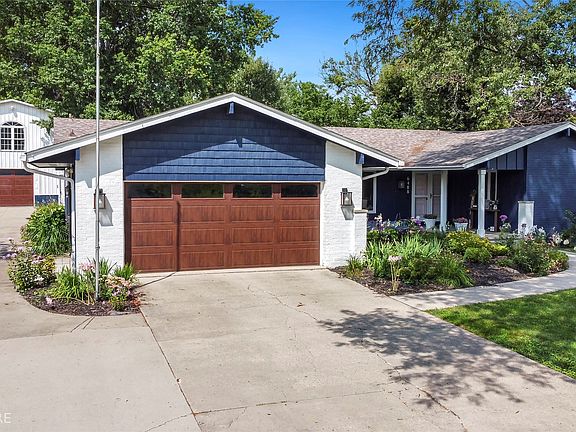 2nd image of 6488 SE 6th Ave