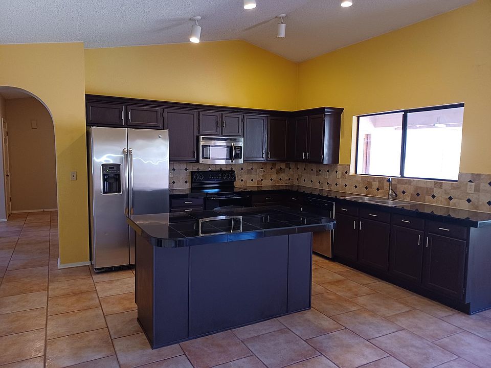 1st image of 3620 E Desert Flower Ln