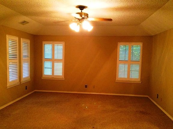 5th image of 1513 Eagle Trace Dr