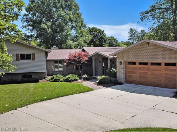 67410 Dequindre Rd, Washington, MI 48095