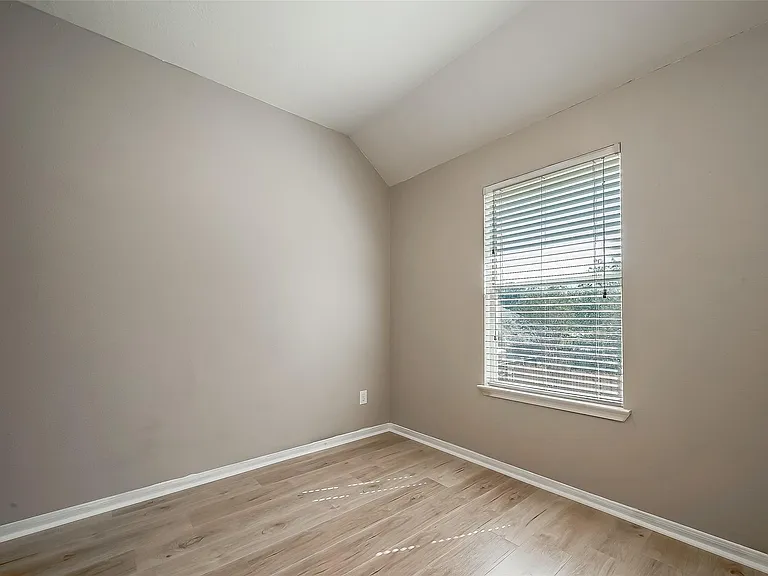 2118 Long Trail Path Ct — Photo 19