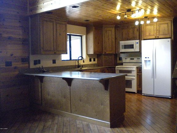 3rd image of 5462 Cottonwood Ln