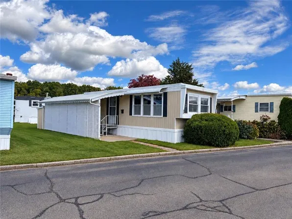 131 U 32 Washington St, Foxboro, MA 02035