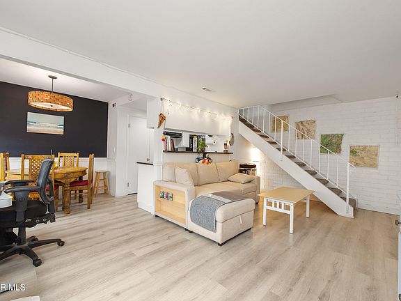 3rd image of 2041 Calle La Sombra Unit 2