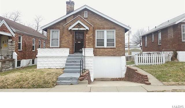 1st image of 1211 Gruner Pl
