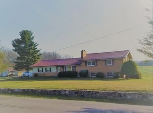 10749 Forest Hills Dr, Glade Spring, VA 24340