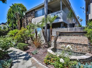 2015 Chariton St, Los Angeles, CA 90034