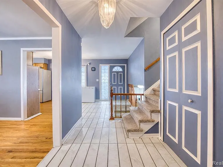 30650 Glenwood Cir — Photo 19