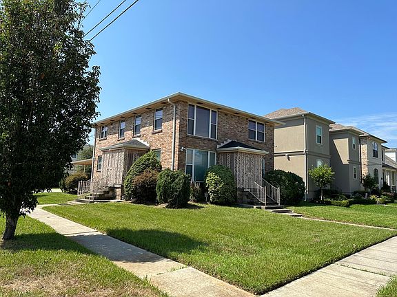 3rd image of 7000 Catina St