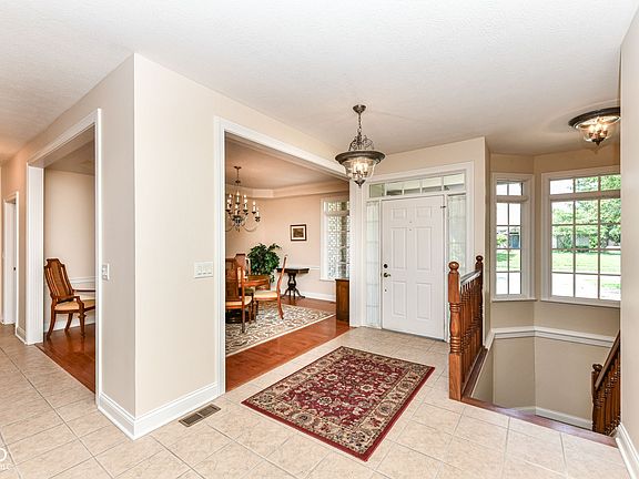 2nd image of 10005 Southwind Dr